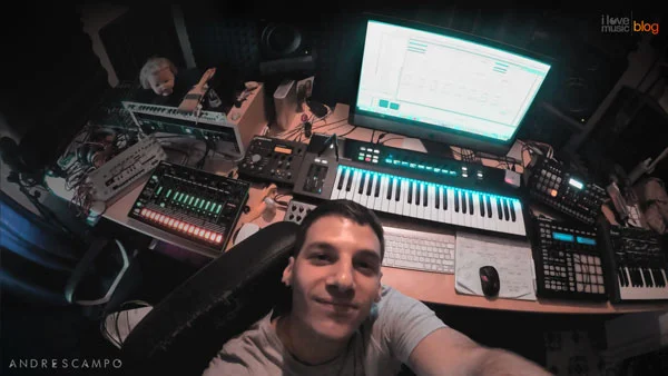 Andres Campo In his studio