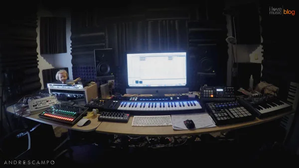 AndresCampo Studio workdesk