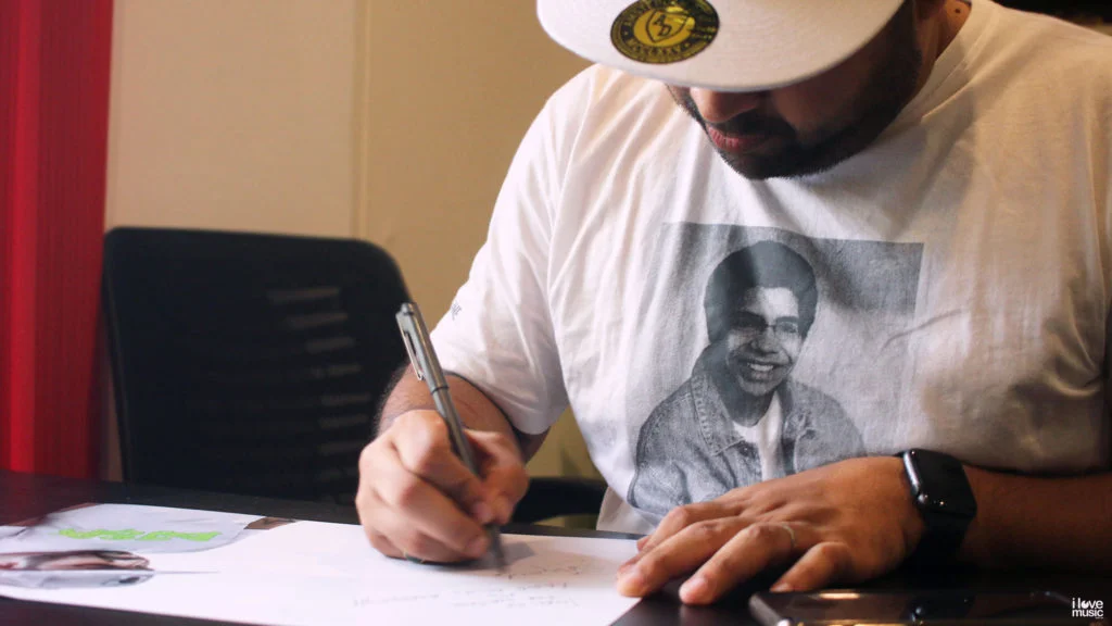 DJ SA signing