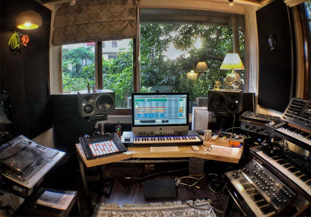 Setup a professional music production studio at home under ₹60,000 